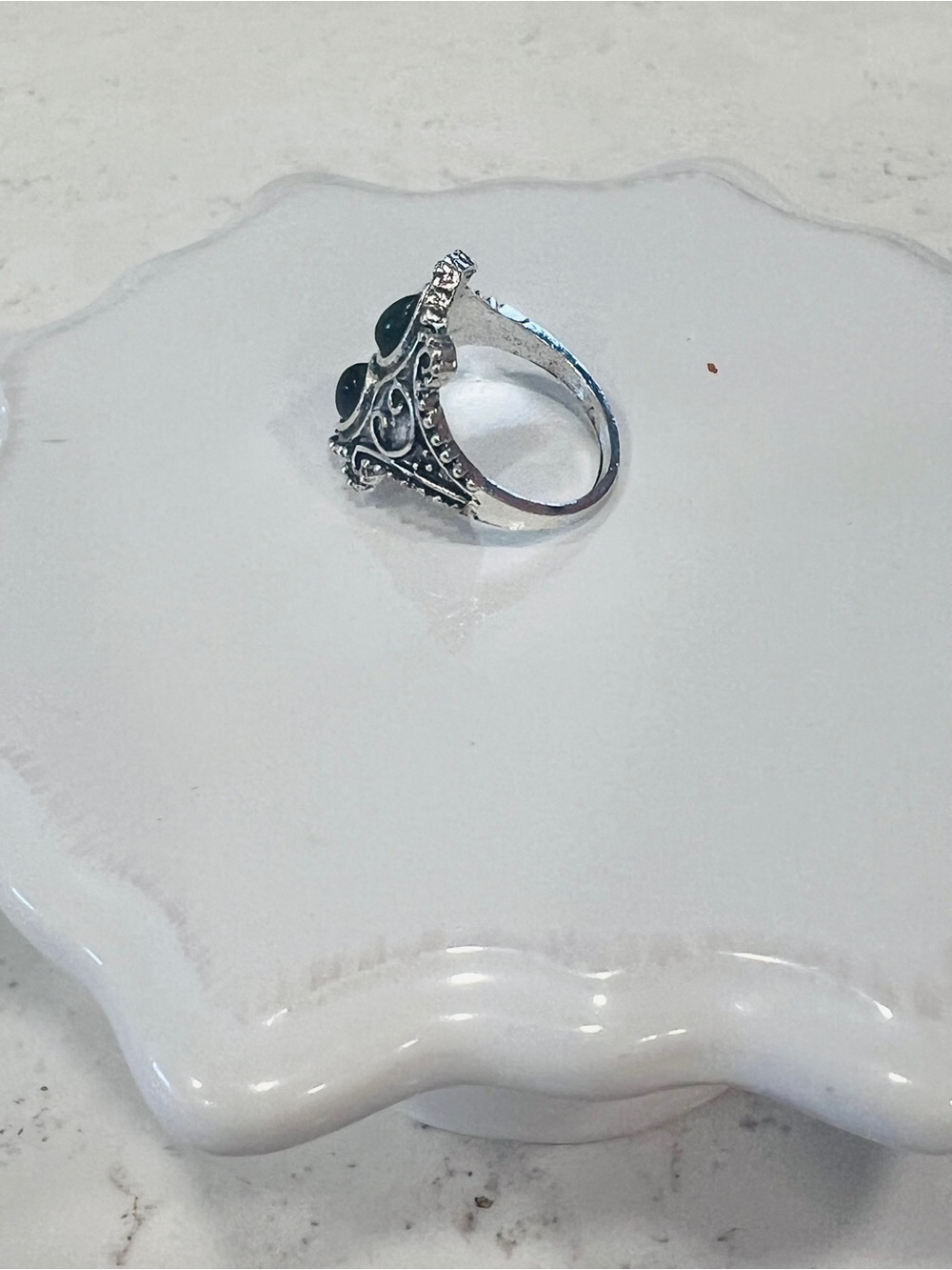 Vintage-Inspired Silver Black Stone Teardrop Ring-size 7 - Picture 2 of 9